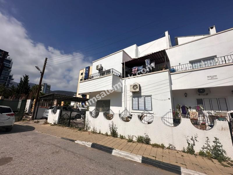 GİRNE MERKEZDE SATILIK TÜRK MALI KOMPLE BİNA