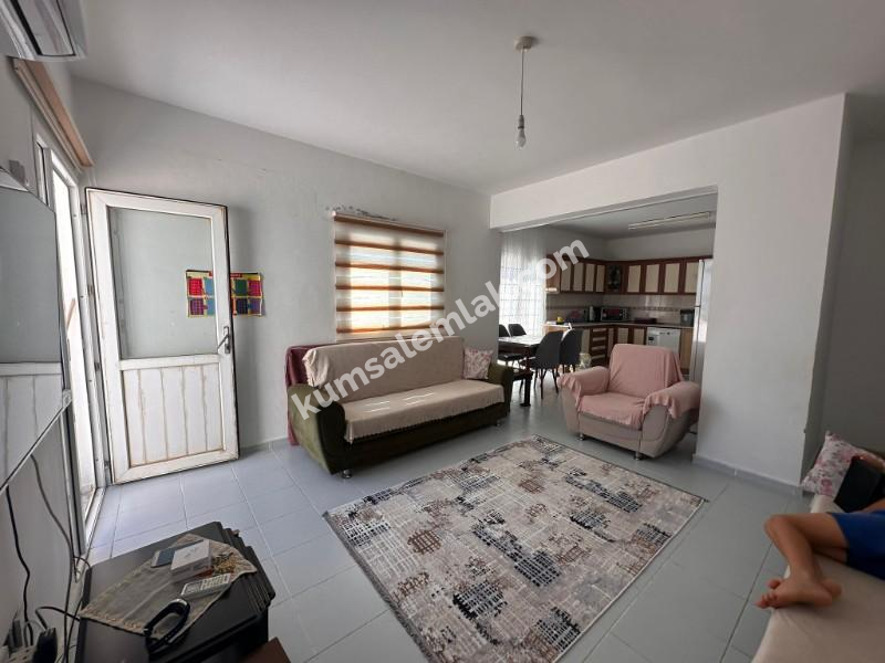 GİRNE MERKEZDE SATILIK TÜRK MALI KOMPLE BİNA