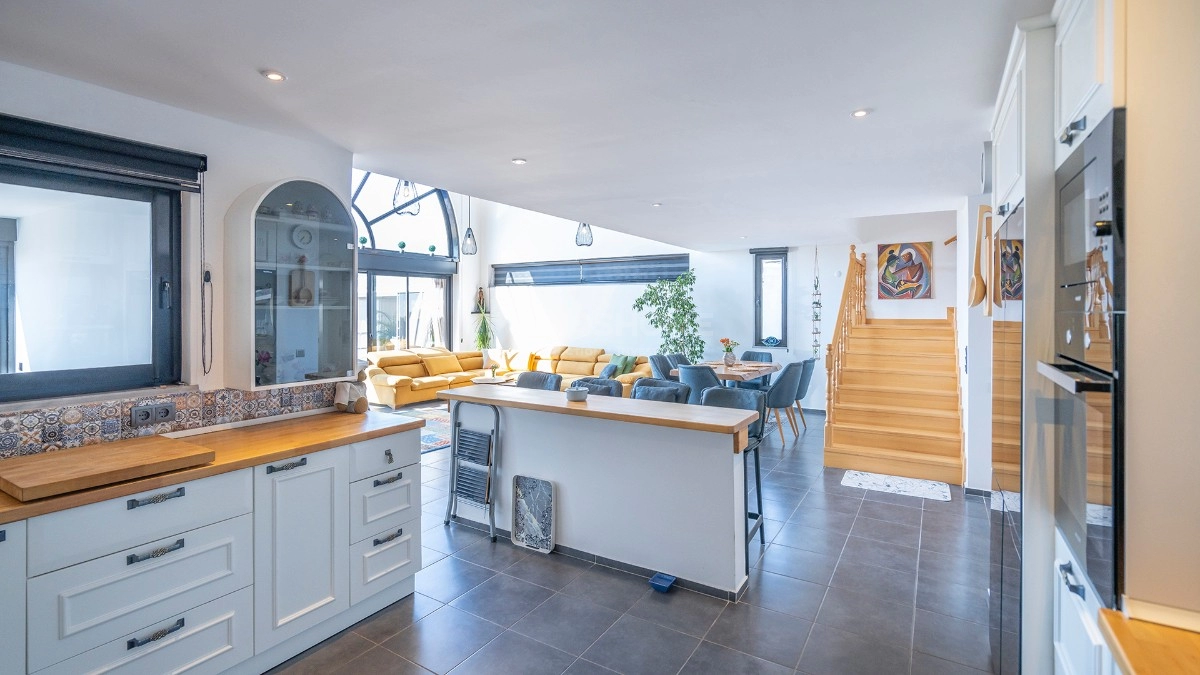 Privat Basseng og Panoramautsikt