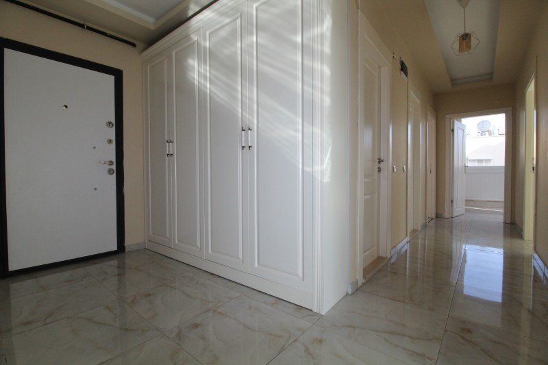 ASLAN'DAN MEZİTLİ NİN KALBİNDE DOĞALGAZLI KİRALIK 3+1 DAİRE