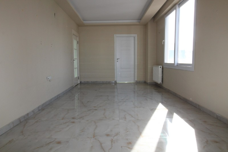 ASLAN'DAN MEZİTLİ NİN KALBİNDE DOĞALGAZLI KİRALIK 3+1 DAİRE