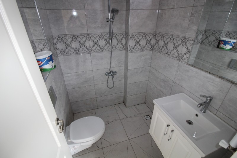 ASLAN'DAN MEZİTLİ NİN KALBİNDE DOĞALGAZLI KİRALIK 3+1 DAİRE