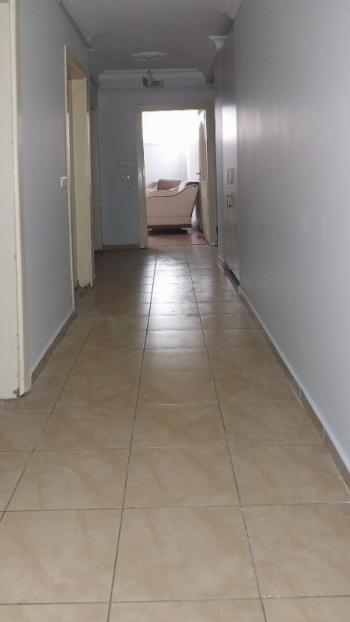 Batı Caddesinde Osmanbey Metro'ya 15 dakika Yakın Kiralık 2+1 Daire