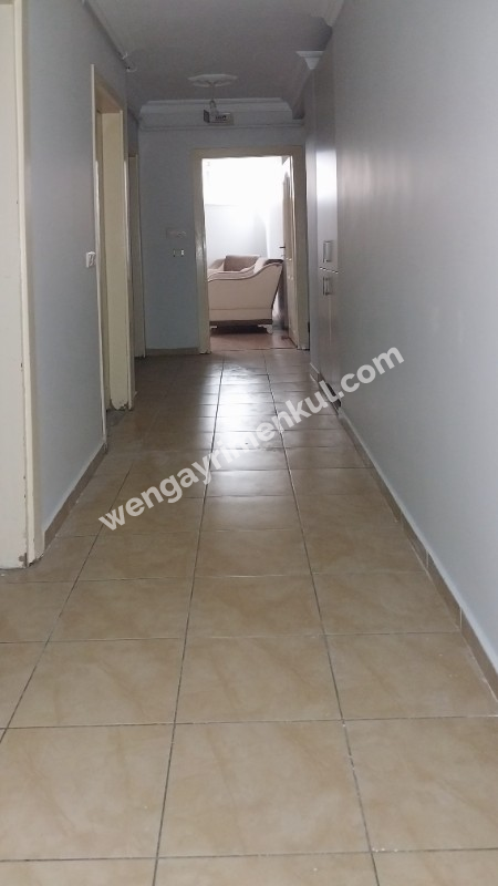 Batı Caddesinde Osmanbey Metro'ya 15 dakika Yakın Kiralık 2+1 Daire