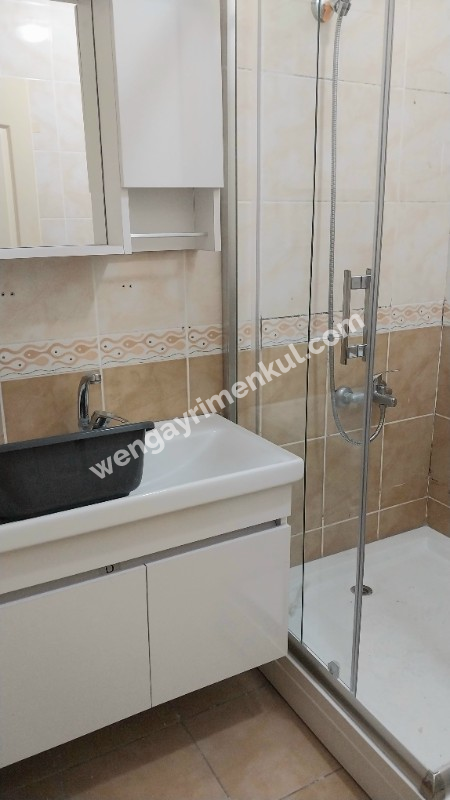 Batı Caddesinde Osmanbey Metro'ya 15 dakika Yakın Kiralık 2+1 Daire