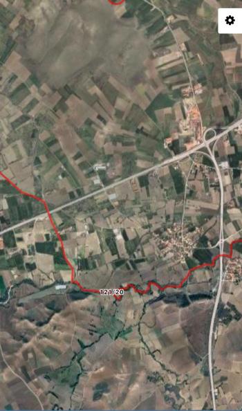 GÜVENAY - ÇORUM ANKARA YOLUNDA SARİMBEY MEVKİ 540 M2 SATILIK TARLA 