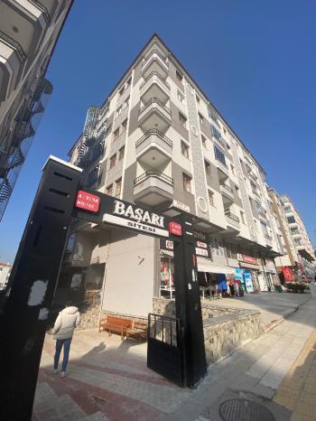 GÜVENAY - ÇORUM  KALE ATA CADDESİ 3+1 BAKIMLI MASRAFSIZ SATILIK DAİRE 