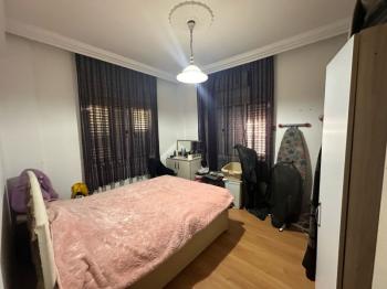 MAĞUSA' DA ZEMİNKAT BAHÇELİ SATILIK DAİRE