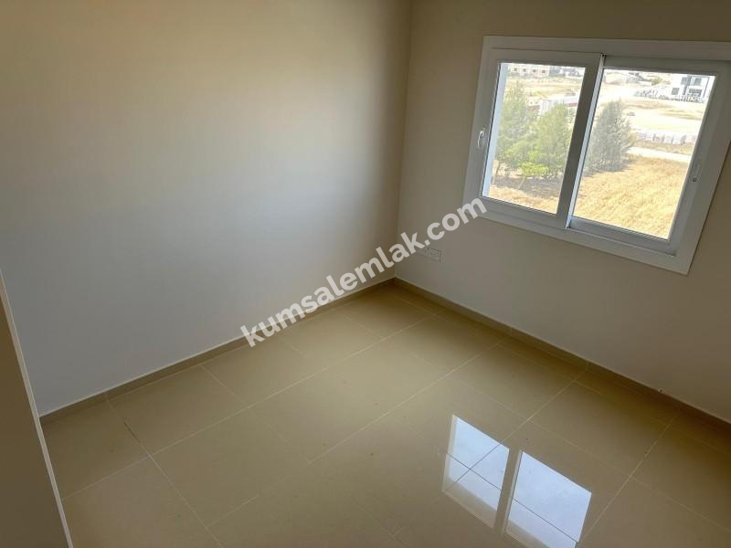 GAZİ MAĞUSA YENİBOĞAZİÇİNDE SATILIK DAİRE 