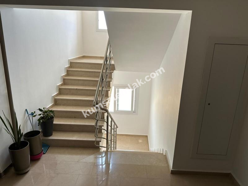 GAZİ MAĞUSA YENİBOĞAZİÇİNDE SATILIK DAİRE 