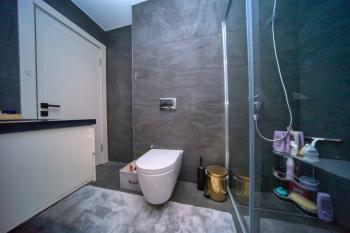 Girne Merkez'de Taşınmaya Hazır Özel Tasarım Muhteşem 3+1 Satılık Daire