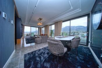 Girne Merkez'de Taşınmaya Hazır Özel Tasarım Muhteşem 3+1 Satılık Daire