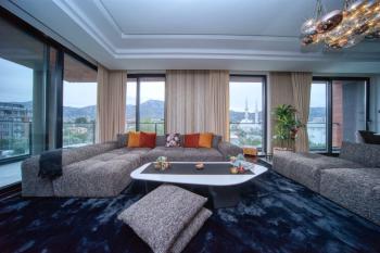 Girne Merkez'de Taşınmaya Hazır Özel Tasarım Muhteşem 3+1 Satılık Daire