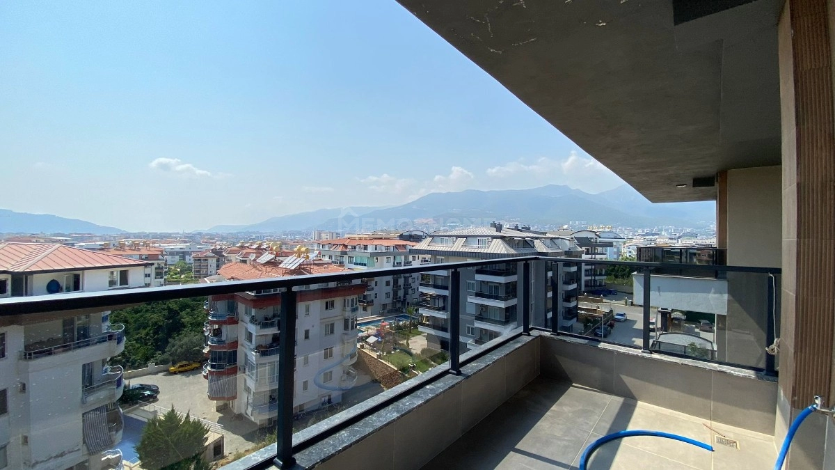 Möbliertes 2+1 Penthouse in Oba