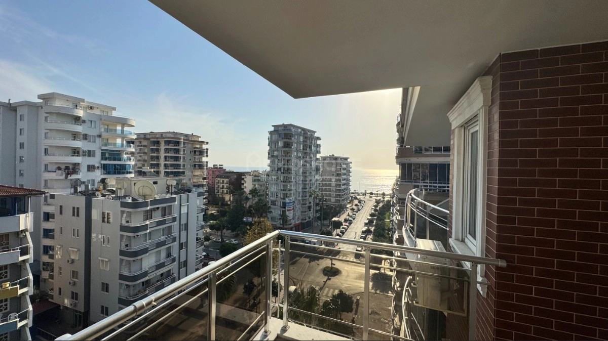 4+1 Penthouse med havutsikt til salgs