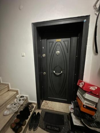 AFYON ÜÇOK EMLAKTAN MECİDİYE MAH MAH SATILIK 3+1 TEMİZ BAKIMLI DAİRE