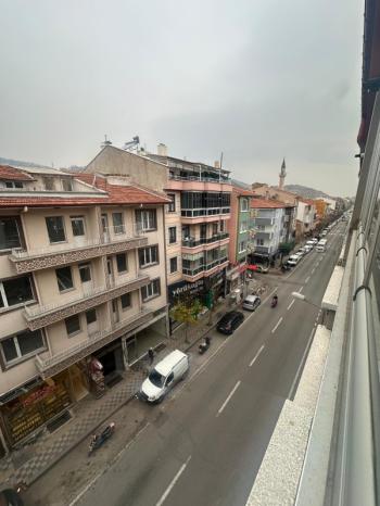 AFYON ÜÇOK EMLAKTAN MECİDİYE MAH MAH SATILIK 3+1 TEMİZ BAKIMLI DAİRE