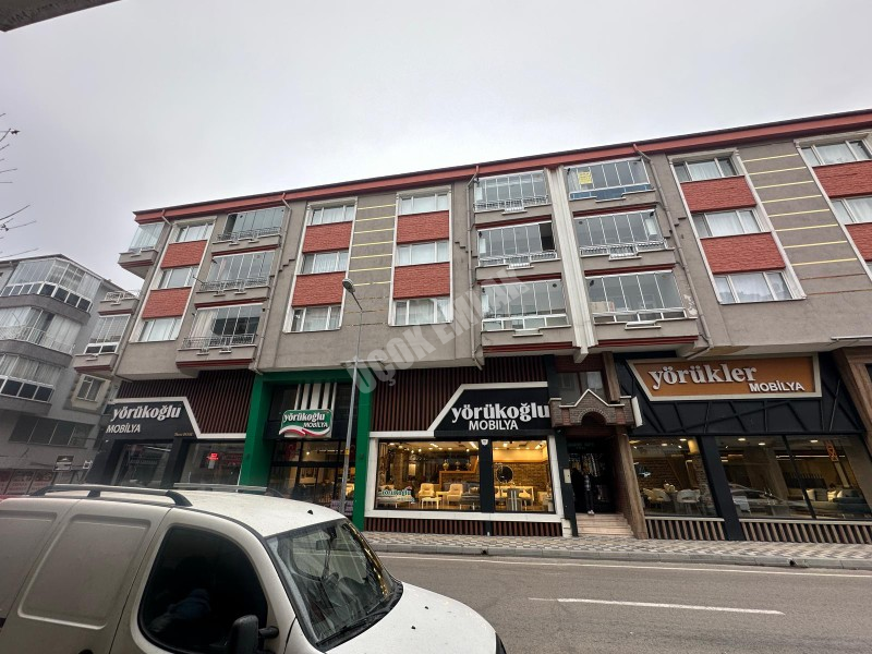 AFYON ÜÇOK EMLAKTAN MECİDİYE MAH MAH SATILIK 3+1 TEMİZ BAKIMLI  DAİRE