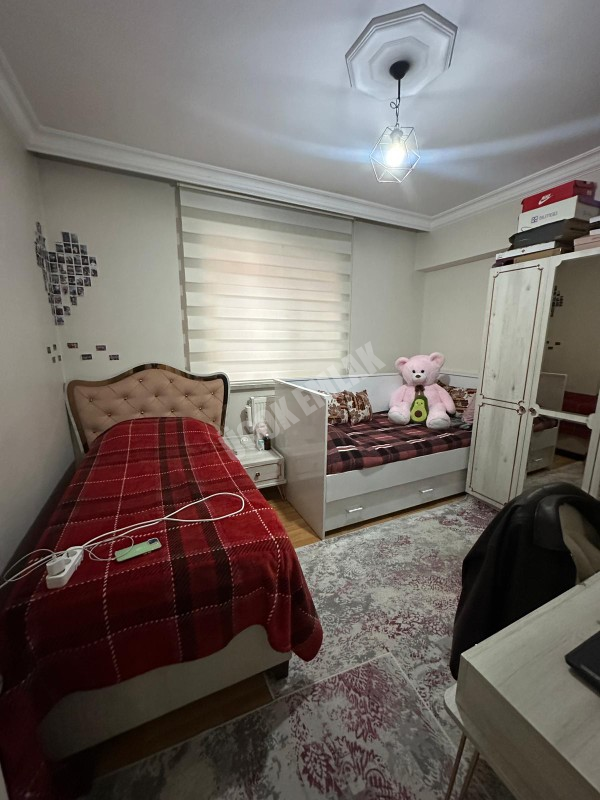 AFYON ÜÇOK EMLAKTAN MECİDİYE MAH MAH SATILIK 3+1 TEMİZ BAKIMLI  DAİRE