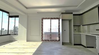 Elmas’tan Eski Mezitli’de Yatay Mimari Cepheleri Açık Sıfır 2+1