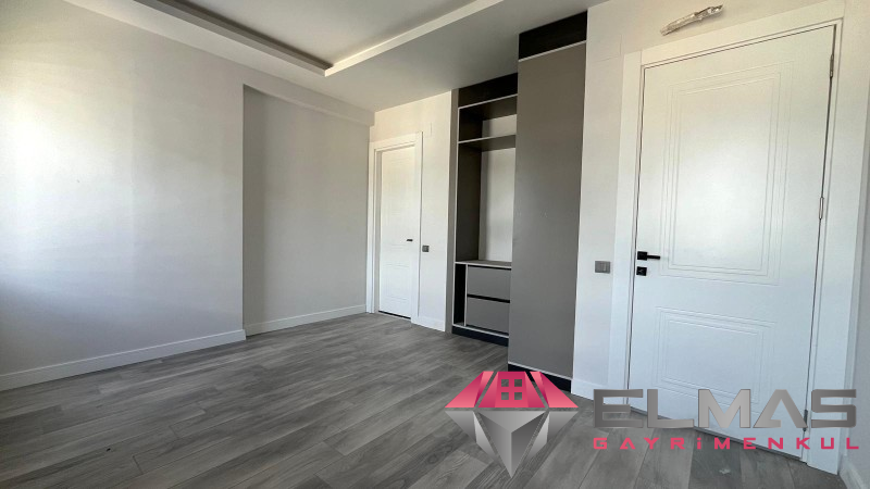 Elmas’tan Eski Mezitli’de Yatay Mimari Cepheleri Açık Sıfır 2+1