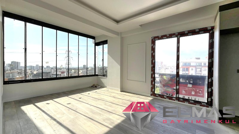 Elmas’tan Eski Mezitli’de Yatay Mimari Cepheleri Açık Sıfır 2+1