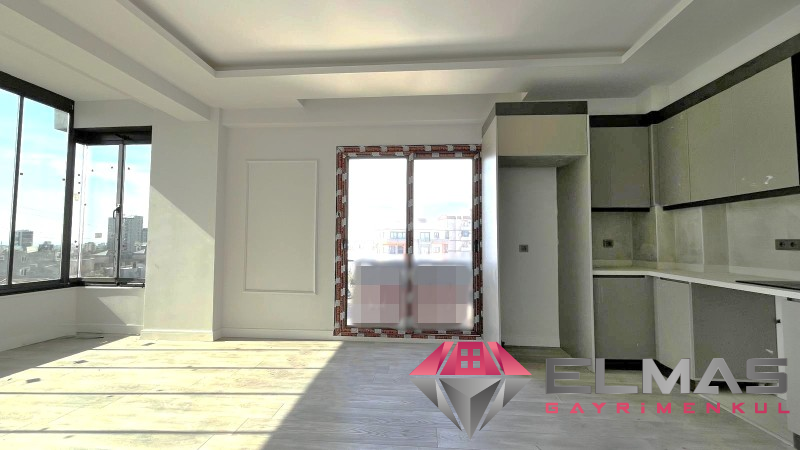 Elmas’tan Eski Mezitli’de Yatay Mimari Cepheleri Açık Sıfır 2+1