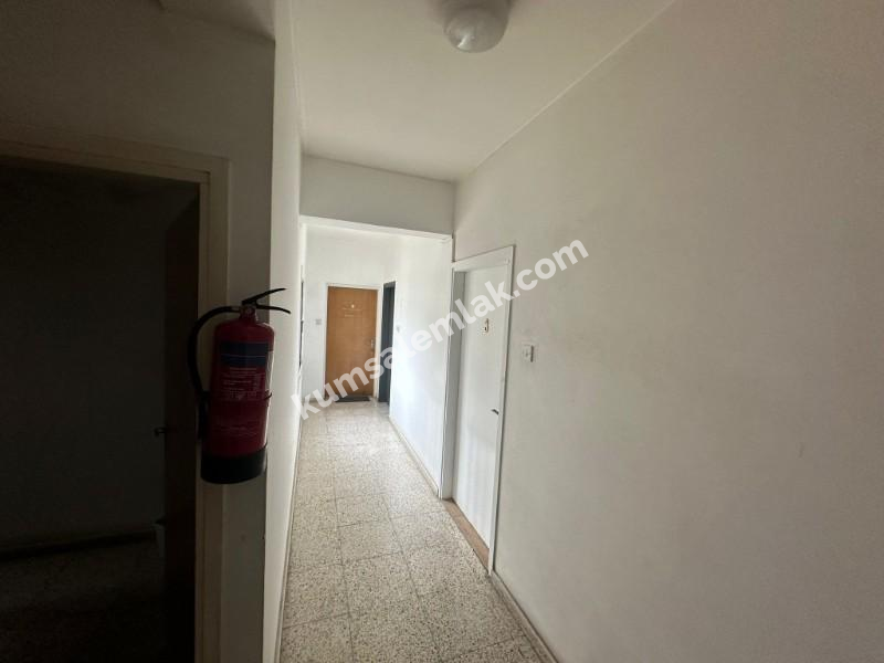 KÜÇÜK KAYMAKLIDA AYLIK ÖDEMELİ KİRALIK OFİS 