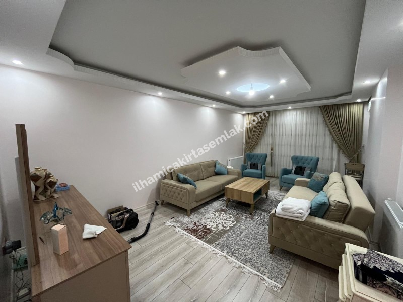 CUMHURİYET MAHALLESİNDE YENİ YAPI 3+1 SATILIK DAİRE