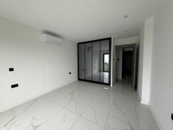 Girne Merkez’de Deniz Manzaralı 2+1 Satılık Daire