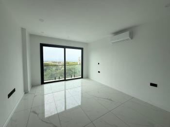 Girne Merkez’de Deniz Manzaralı 2+1 Satılık Daire