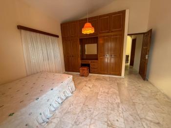 KKTC Girne Edremit Bölgesinde Geniş Arazili Dağ Ve Deniz Manzaralı 3+1 Villa 