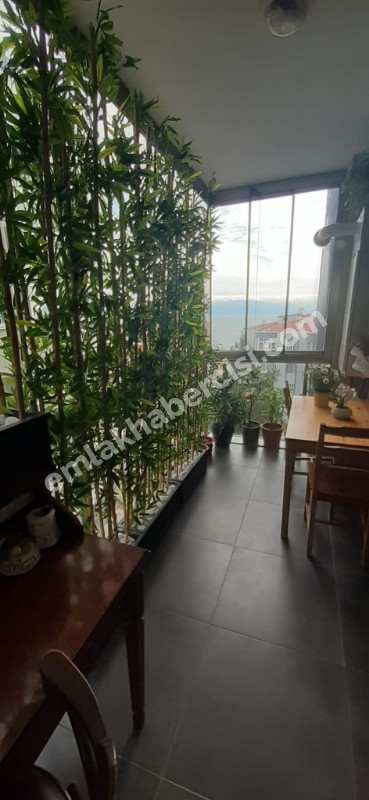 MUDANYA ÖMERBEY'DE  FULL EŞYALI 7 YAŞINDA OTOPARKLI APT.'DA KİRALIK 2+1 DAİRE