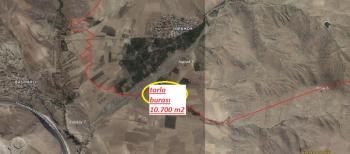 ULUKIŞLA İMRAHOR KÖYÜDE 10.700M2  SATILK TARLA 