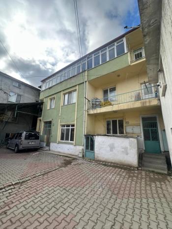 AFYON ÜÇOK EMLAKTAN ATAKÖY MAH KİRALIK 3+1 TEMİZ BAKIMLI DAİRE
