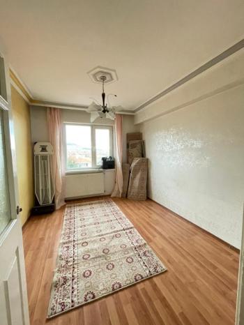 AFYON ÜÇOK EMLAKTAN ESENTEPE MAH SATILIK 3+1 GENİŞ TEMİZ BAKIMLI DAİRE