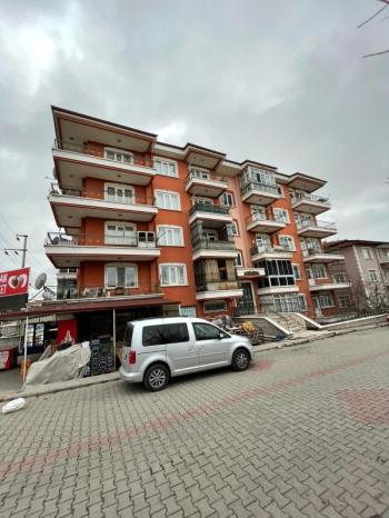 AFYON ÜÇOK EMLAKTAN ESENTEPE MAH SATILIK 3+1 GENİŞ TEMİZ BAKIMLI DAİRE