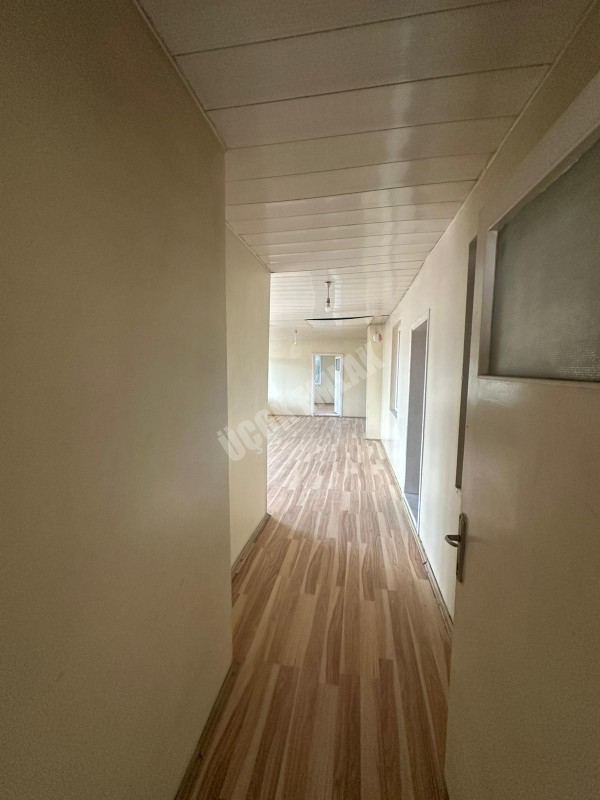 AFYON ÜÇOK EMLAKTAN ATAKÖYDE GENİŞ TEMİZ BAKIMLI 7+1 KİRALIK 200M² 3 KAT DAİRE