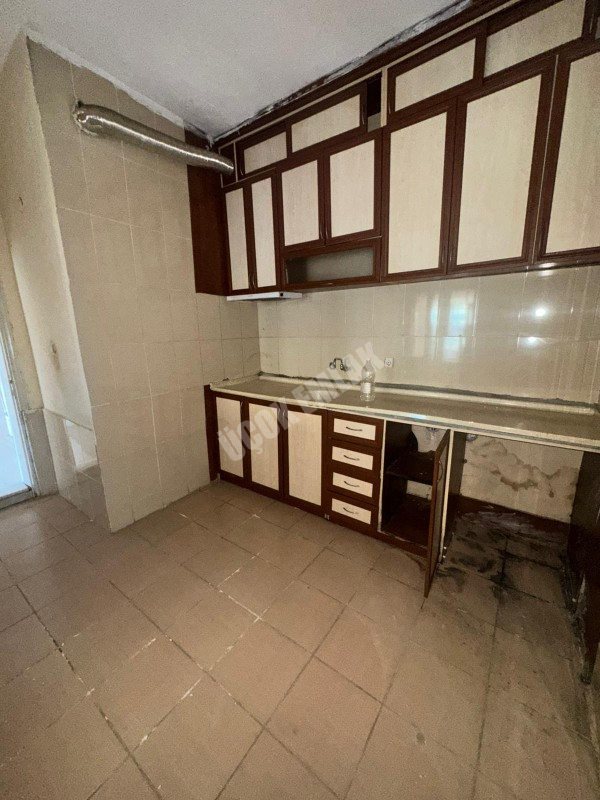 AFYON ÜÇOK EMLAKTAN ATAKÖY MAH KİRALIK 3+1 TEMİZ BAKIMLI DAİRE