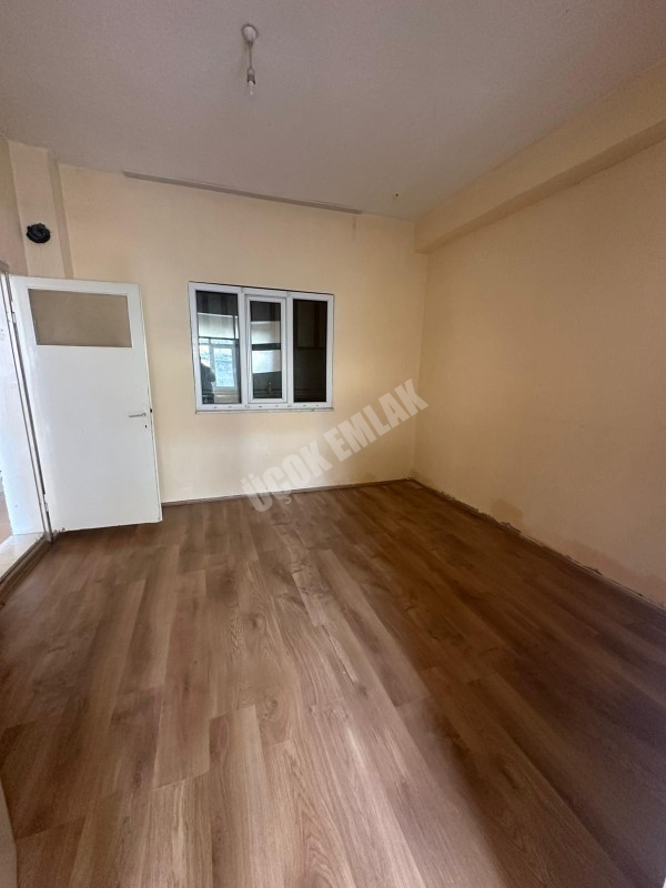 AFYON ÜÇOK EMLAKTAN ATAKÖY MAH KİRALIK 3+1 TEMİZ BAKIMLI DAİRE