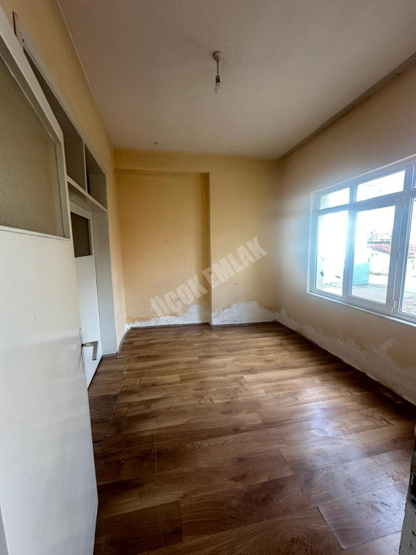 AFYON ÜÇOK EMLAKTAN ATAKÖY MAH KİRALIK 3+1 TEMİZ BAKIMLI DAİRE