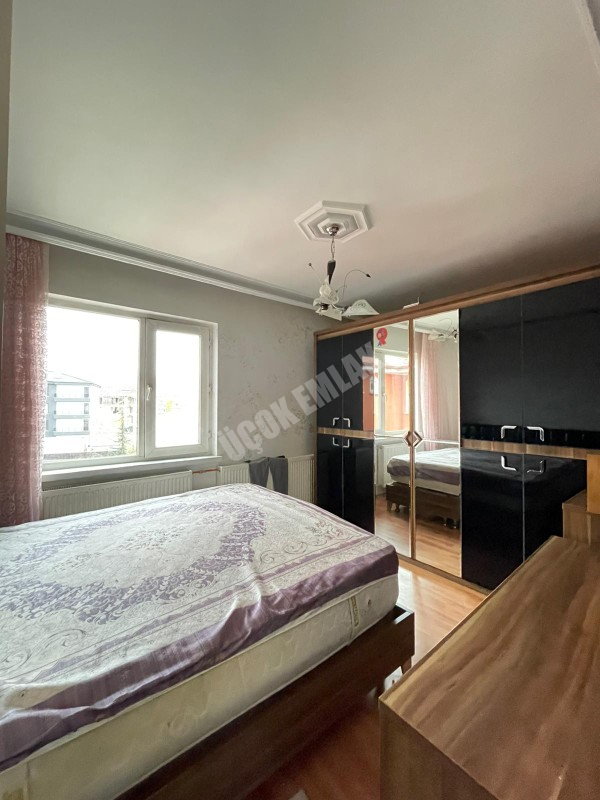 AFYON ÜÇOK EMLAKTAN ESENTEPE MAH SATILIK 3+1 GENİŞ TEMİZ BAKIMLI DAİRE