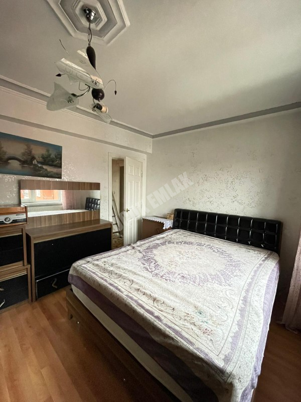 AFYON ÜÇOK EMLAKTAN ESENTEPE MAH SATILIK 3+1 GENİŞ TEMİZ BAKIMLI DAİRE