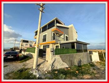 Didim'de Satılık 3+1 Eşyalı Villa