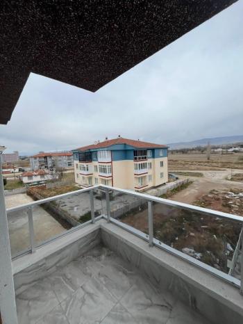 AFYON ÜÇOK EMLAKTAN MAREŞAL F ÇAKMAK MAH SATILIK 2+1 SIFIR LÜX DAİRELER 