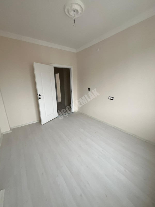 AFYON ÜÇOK EMLAKTAN MAREŞAL F ÇAKMAK MAH SATILIK 2+1 SIFIR LÜX DAİRELER 