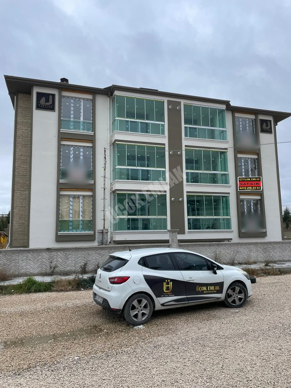 AFYON ÜÇOK EMLAKTAN FATİH MAH SATILIK 3+1 ULTRA LÜX DAİRE