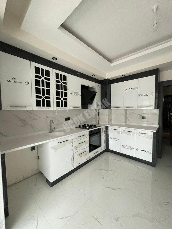 AFYON ÜÇOK EMLAKTAN FATİH MAH SATILIK 3+1 ULTRA LÜX DAİRE