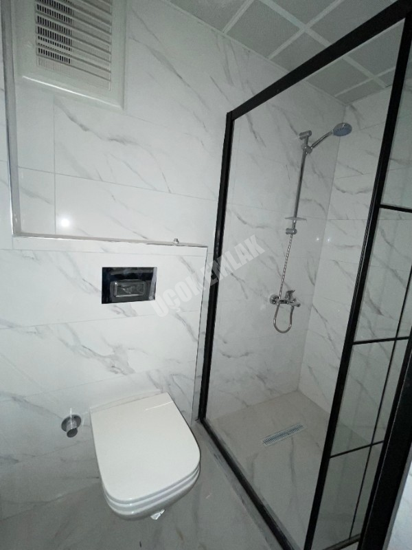 AFYON ÜÇOK EMLAKTAN FATİH MAH SATILIK 3+1 ULTRA LÜX DAİRE