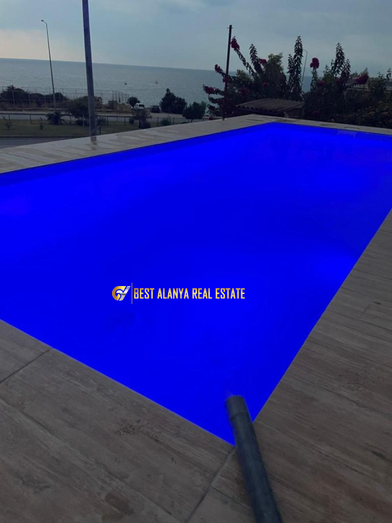 GÜNLÜK KİRALIK VİLLA KARGICAK ÖZEL YÜZME HAVUZLU 3+1 DENİZE SIFIR MÜSTAKİL VİLLA MAX 7 KİŞİ KONAKLAMA